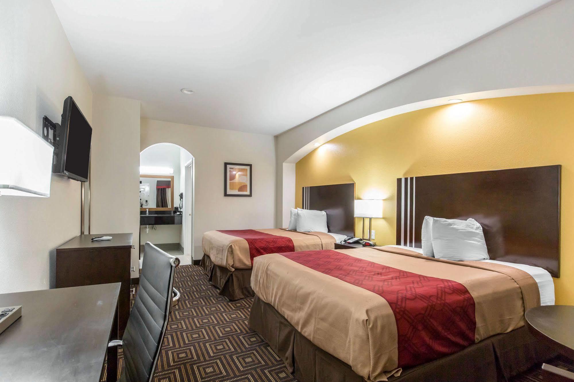 Scottish Inns & Suites Spring - Houston North Exterior photo